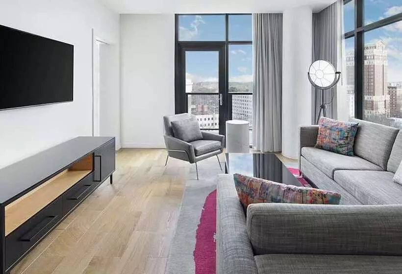 هتل Canopy By Hilton Atlanta Midtown