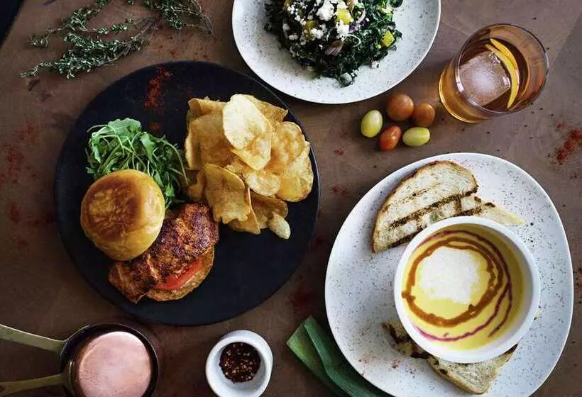 هتل Canopy By Hilton Atlanta Midtown