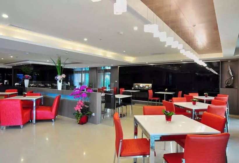 هتل Goodness Plaza