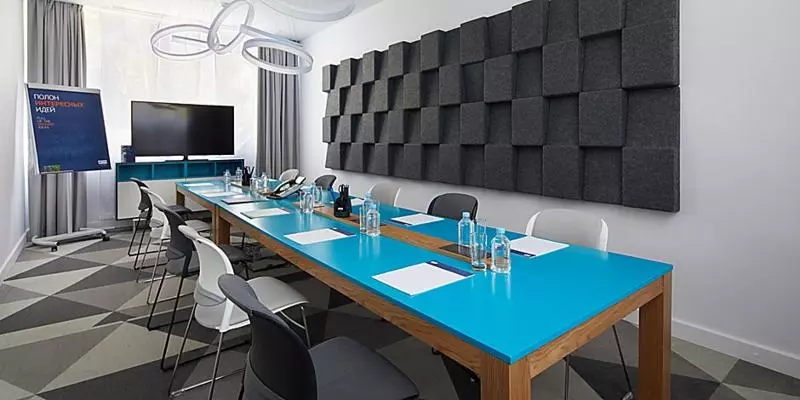 ホテル Holiday Inn Express Moscow  Khovrino