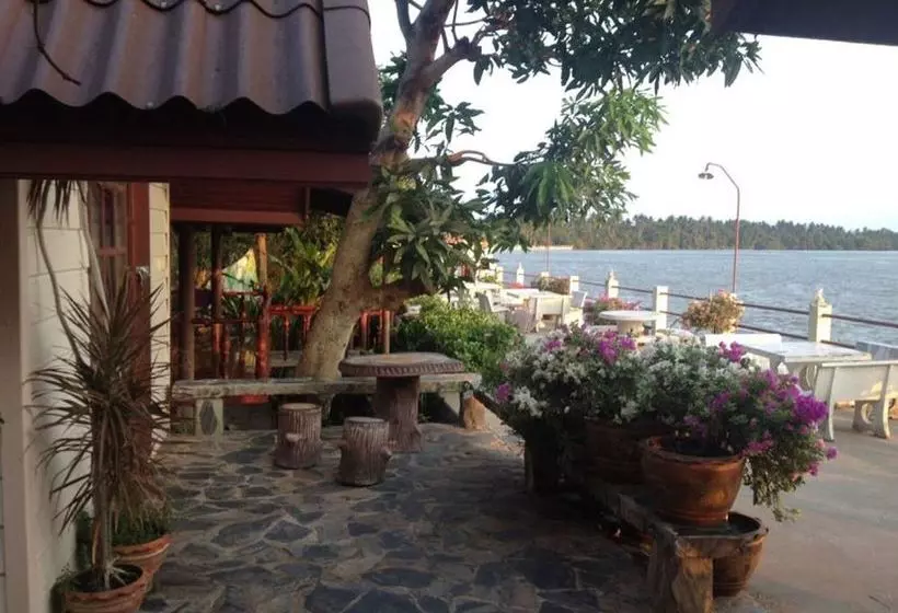 ホテル Kruamaeurai Homestay
