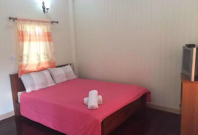 ホテル Kruamaeurai Homestay