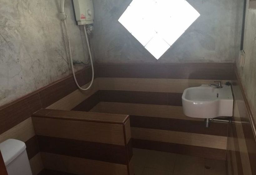 ホテル Kruamaeurai Homestay