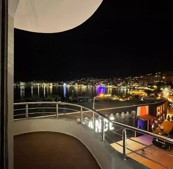Hôtel Strora