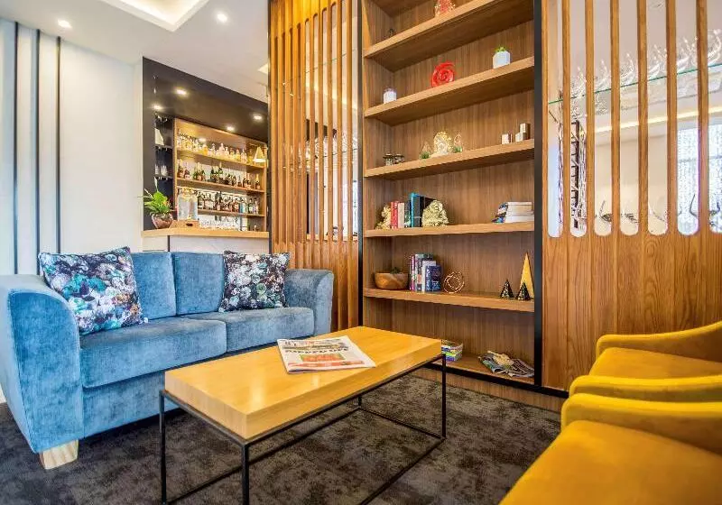 هتل The Sebel Auckland Manukau