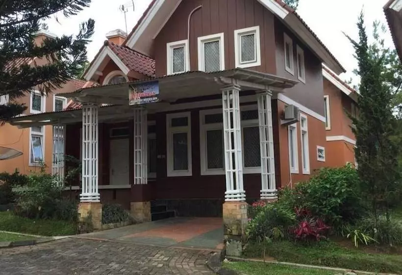Villa Sofia Kota Bunga