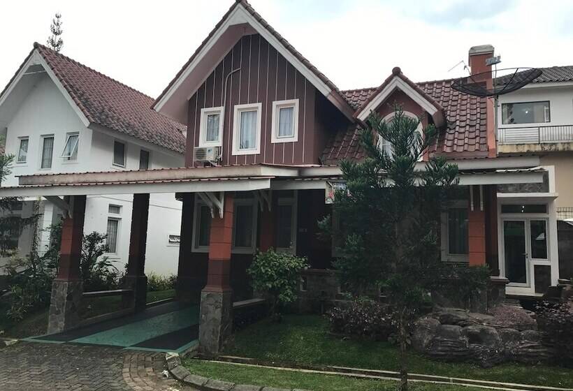 Villa Sofia Kota Bunga