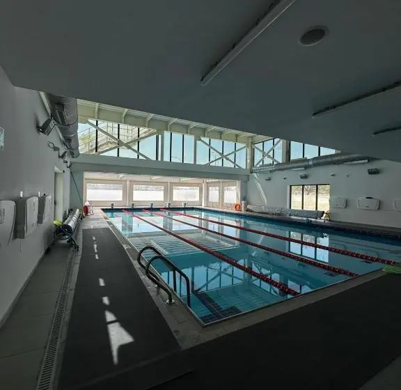 ユースホステル Applegym Sports Centre