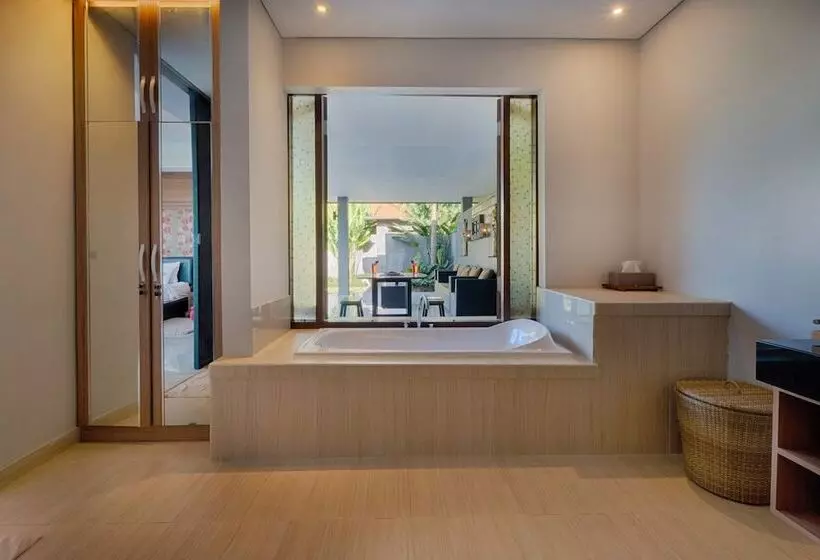 ベッドアンドブレックファースト Da Kayu Bali Homestay