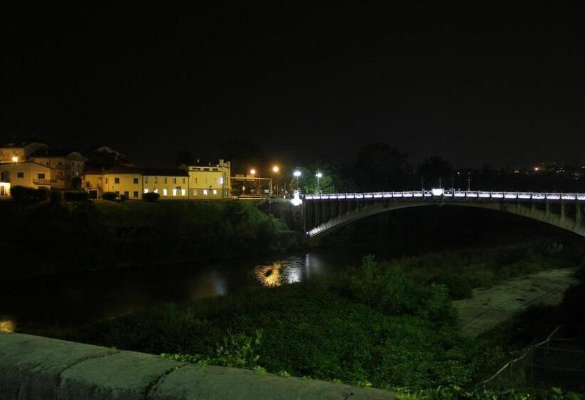 هتل Al Ponte Della Vittoria