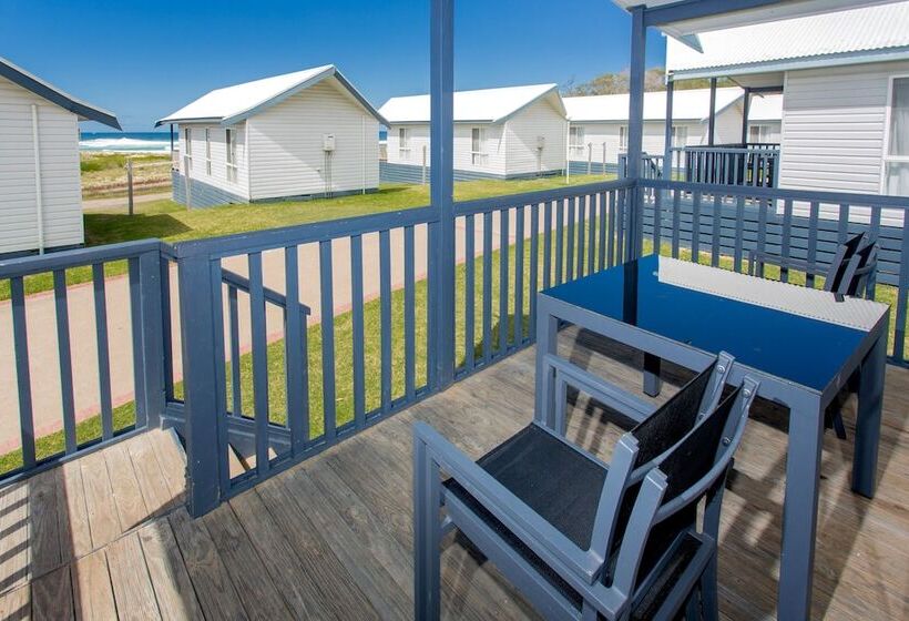 فندق Big4 Tasman Holiday Parks Racecourse Beach