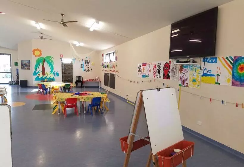 Hotelli Big4 Tasman Holiday Parks   Racecourse Beach