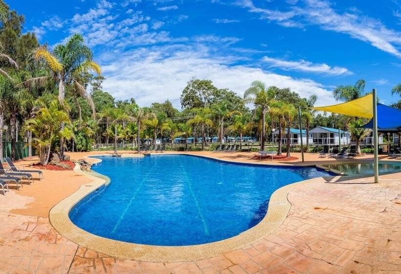 فندق Big4 Tasman Holiday Parks Racecourse Beach