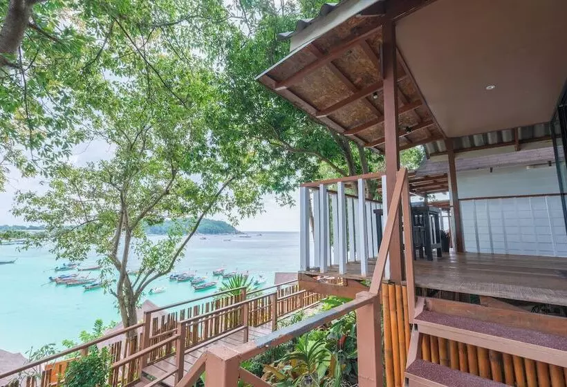 ホテル Chareena Hill Beach Resort