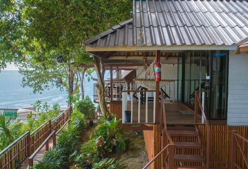 Отель Chareena Hill Beach Resort