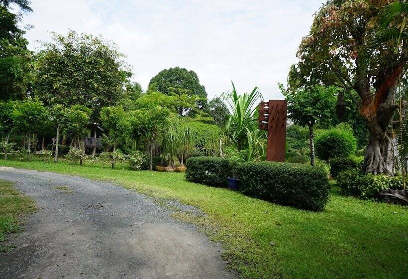 בית מלון כפרי Mae Nai Gardens