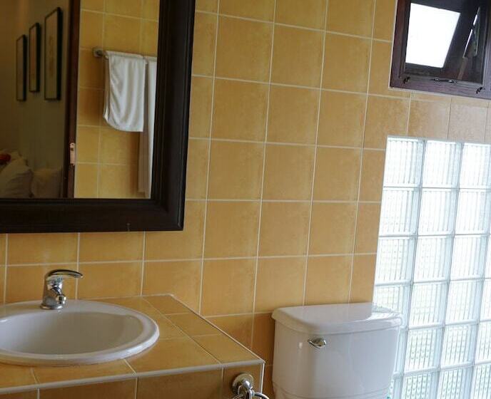 בית מלון כפרי Mae Nai Gardens