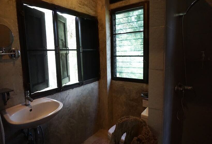 בית מלון כפרי Mae Nai Gardens