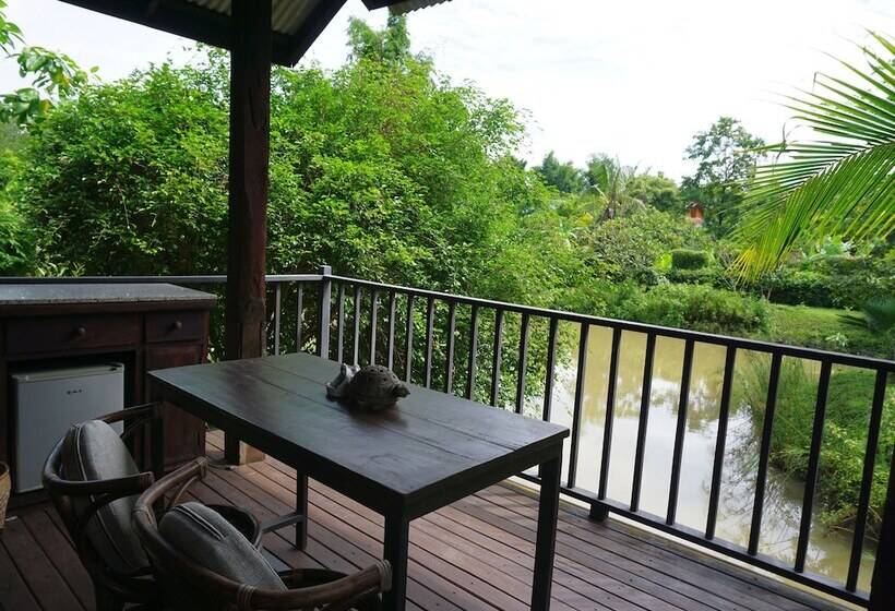 בית מלון כפרי Mae Nai Gardens