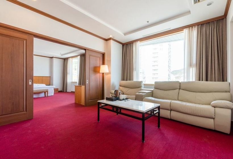 בית מלון כפרי Homefourest