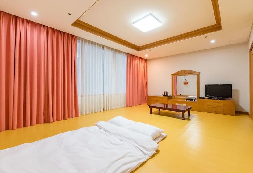 בית מלון כפרי Homefourest