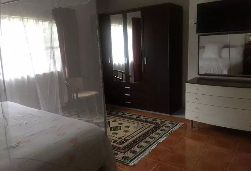 Pension Kaliyangile Guest House