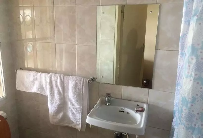 Pension Kaliyangile Guest House