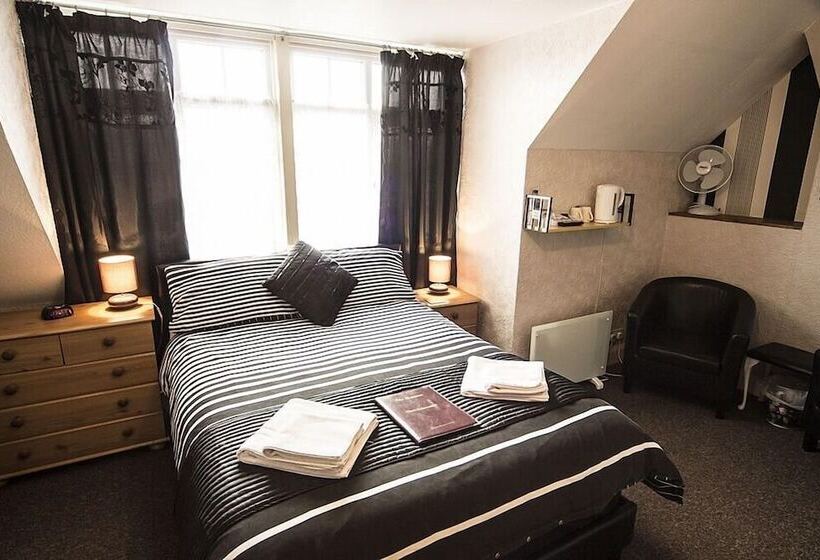 ペンション Karema