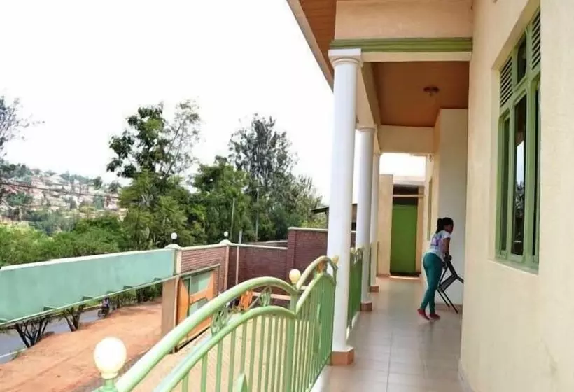 Pension La Difference Guest House