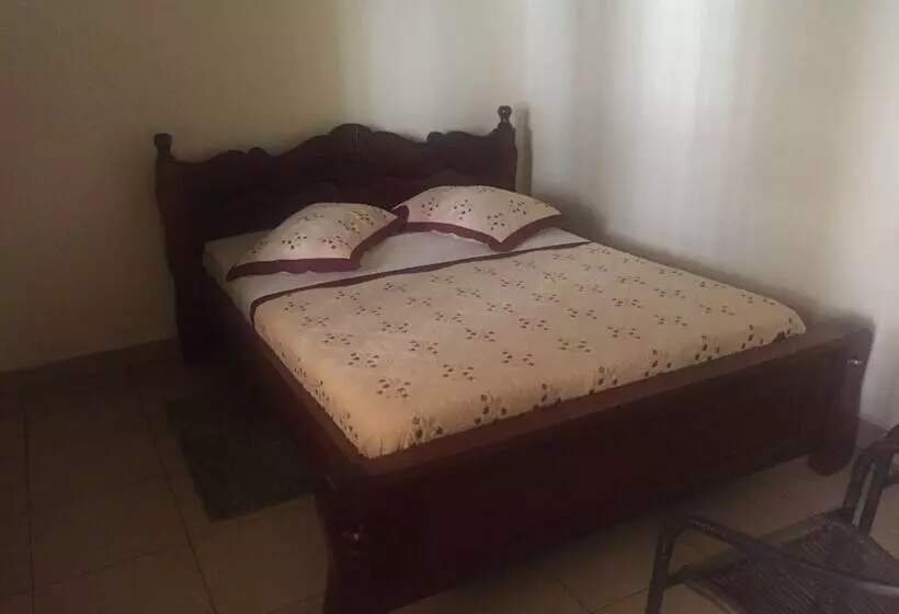 Pension La Difference Guest House