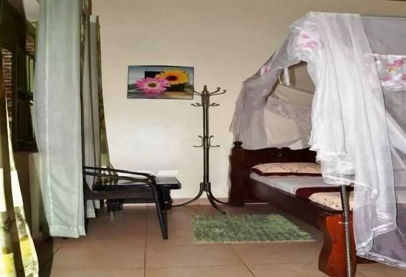 Pension La Difference Guest House