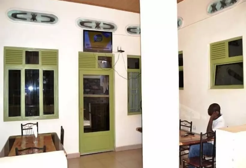 Pension La Difference Guest House
