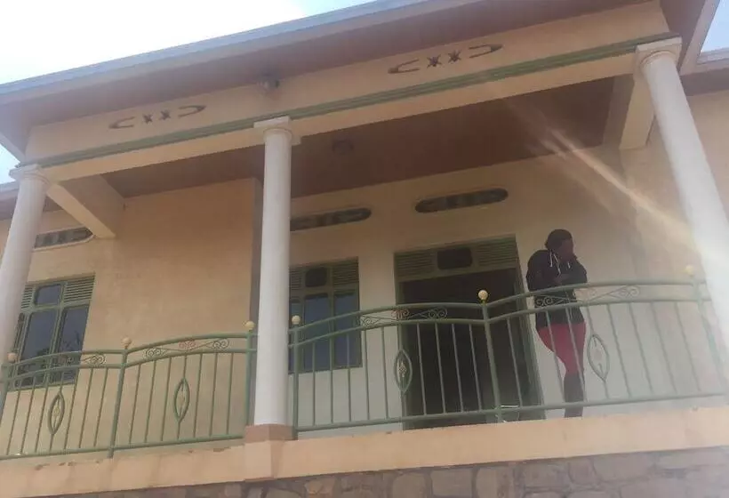 Pension La Difference Guest House