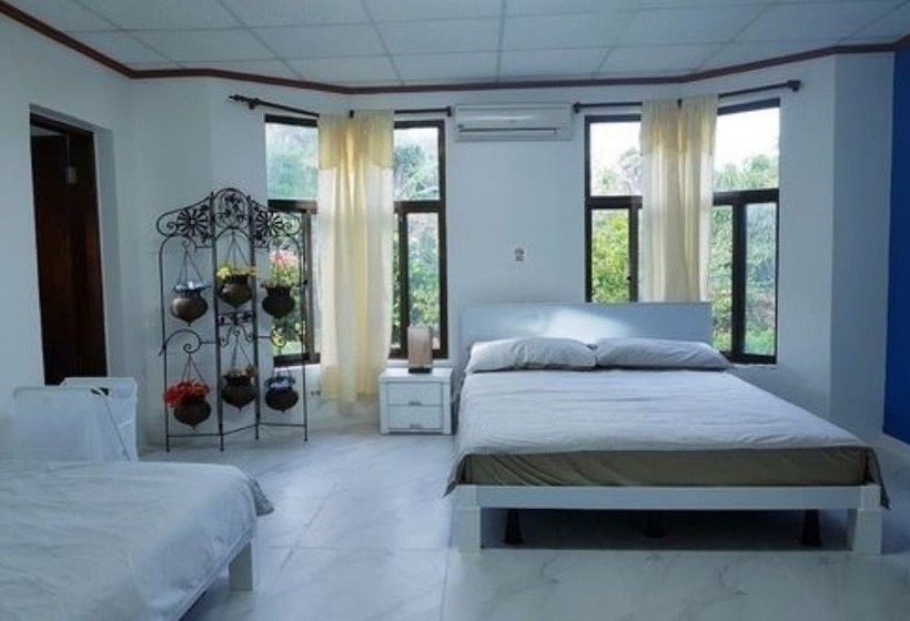 پانسیون Saipan Stay Lounge