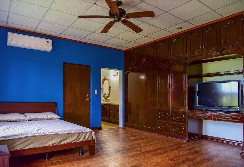 پانسیون Saipan Stay Lounge