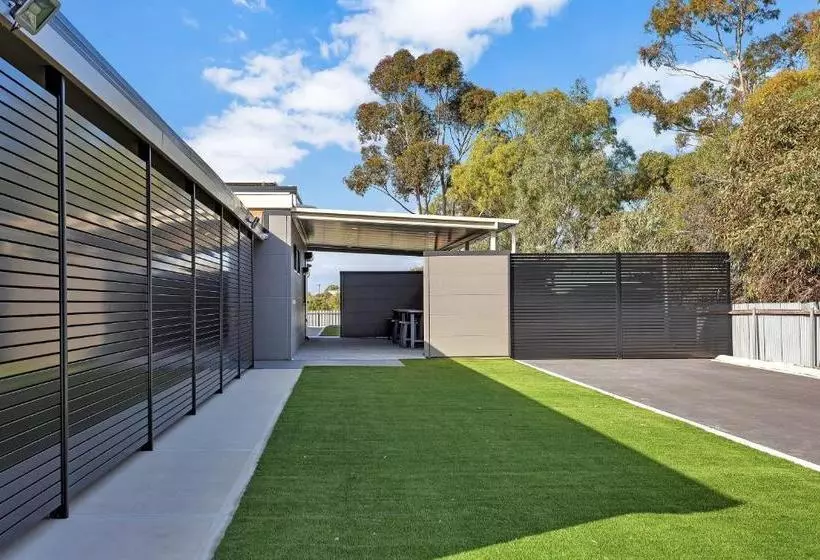 Unwind At The Bunkhouse