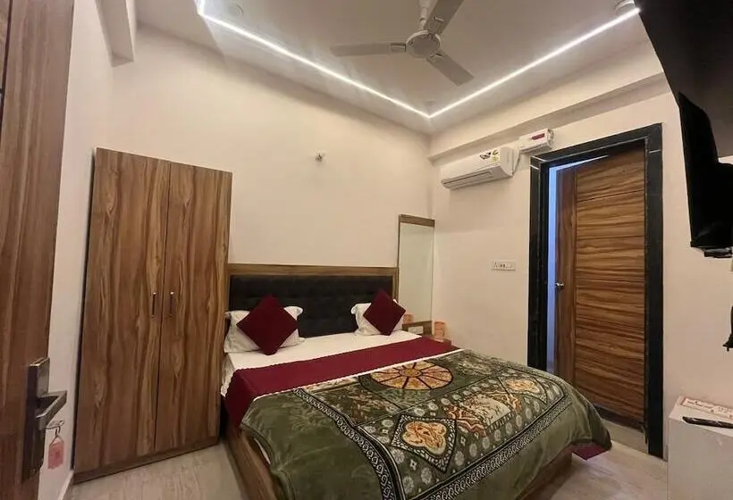 Hotelli Vrinda Devi Heritage Vrindavan