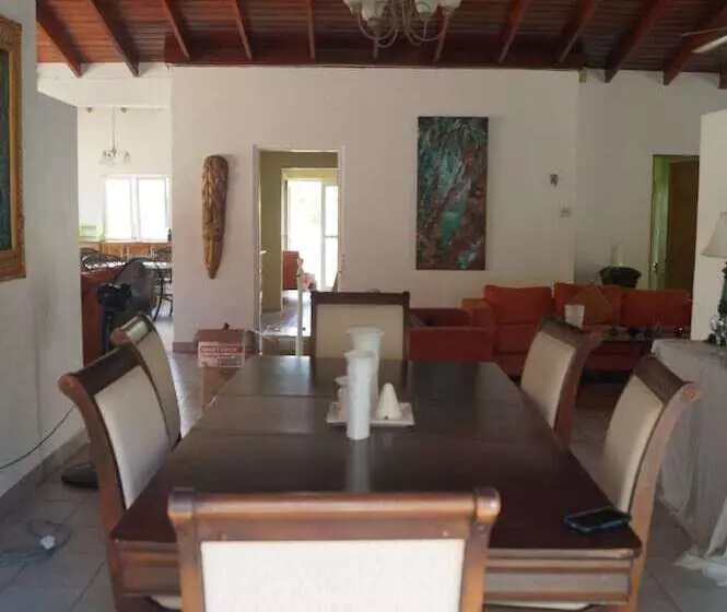 Aamiaismajoitus (B&B) A Private Room In Paradise, Vieux Fort