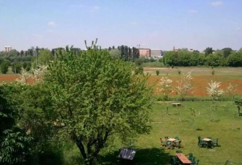 هتل Agriturismo Corte Trincerone