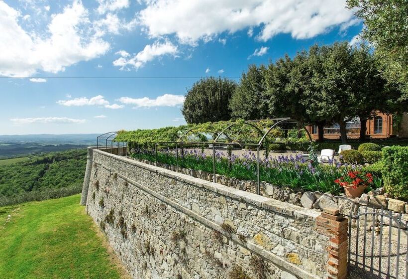 בית מלון כפרי Castello La Leccia