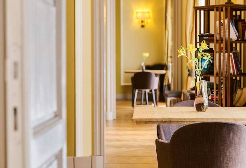 בית מלון כפרי Castello La Leccia