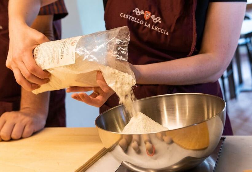 בית מלון כפרי Castello La Leccia