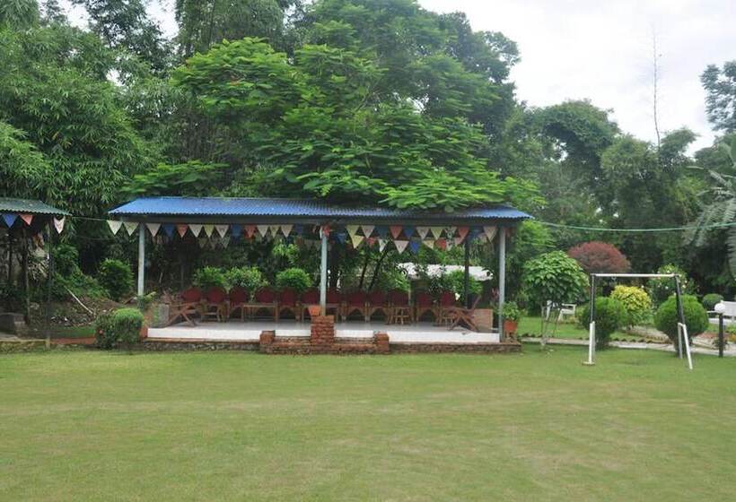 هتل Elephant Camp