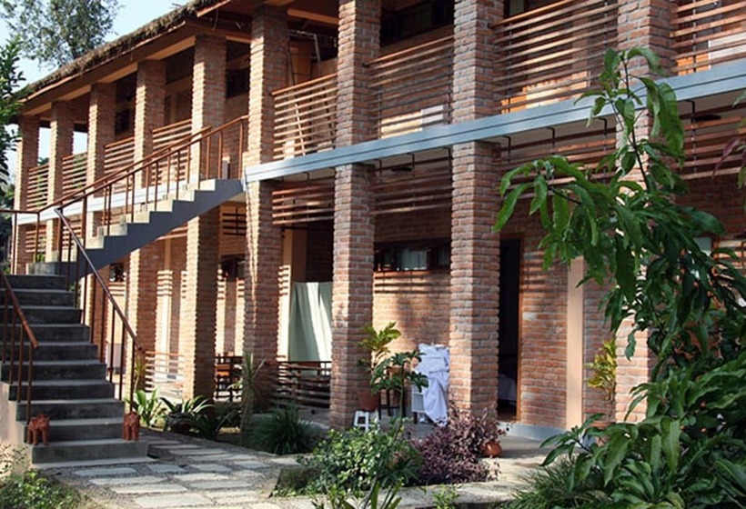 هتل Elephant Camp