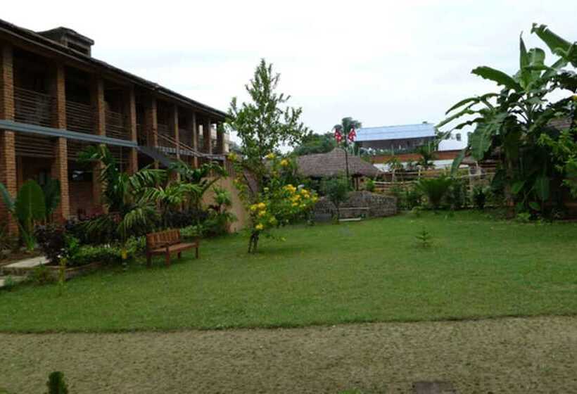 هتل Elephant Camp