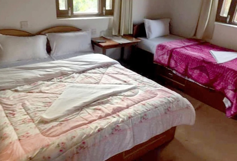 هتل Elephant Camp