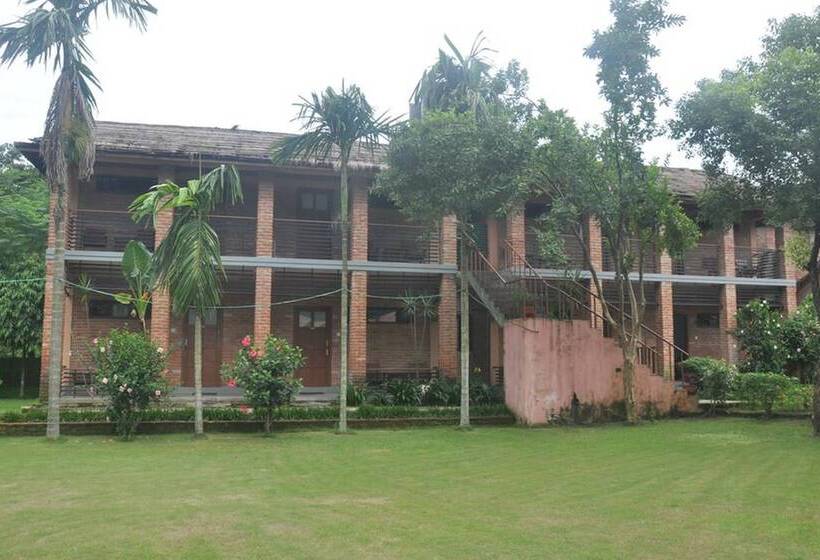 هتل Elephant Camp