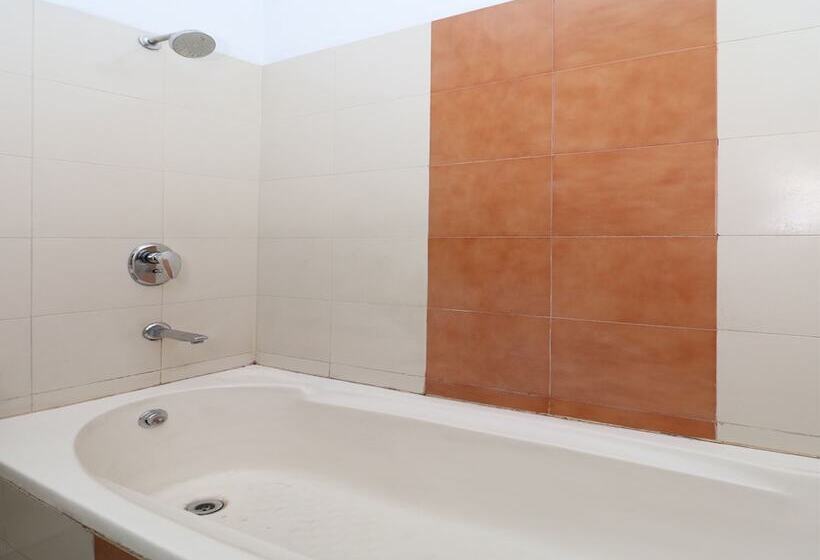 בית מלון כפרי Oyo 13161 King S Palace