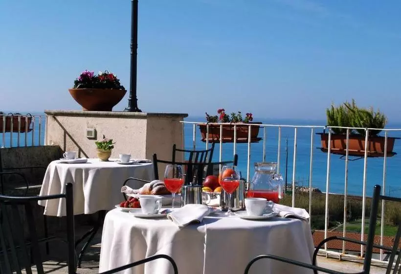 Hotel Ristorante Le Clarisse