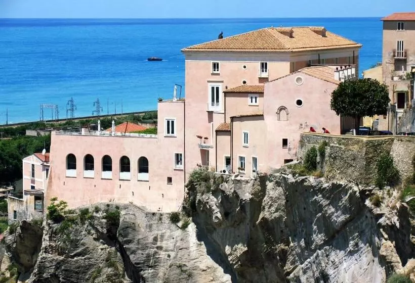 Hotel Ristorante Le Clarisse